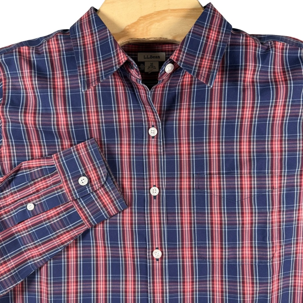 LL Bean Wrinkle Free Plaid Button Down Women M Navy Long Sleeve Shirt NWOT